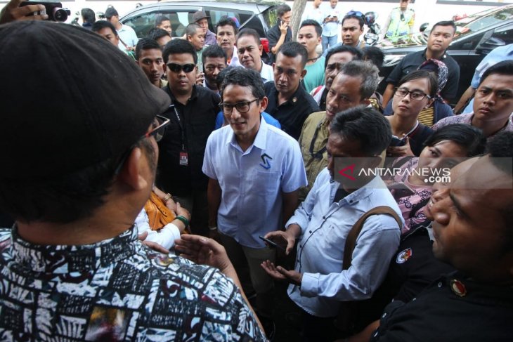 Sandiaga Uno is concerned with deaths of polling station workers