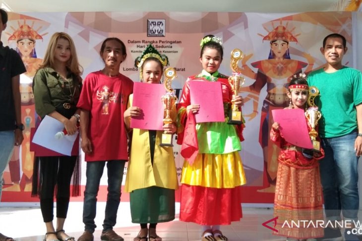 Dewan Kesenian Bangka Barat peringati hari tari melalui lomba