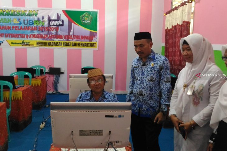 Pemkab Gorontalo Utara fokus tingkatkan infrastruktur penunjang untuk UNBK