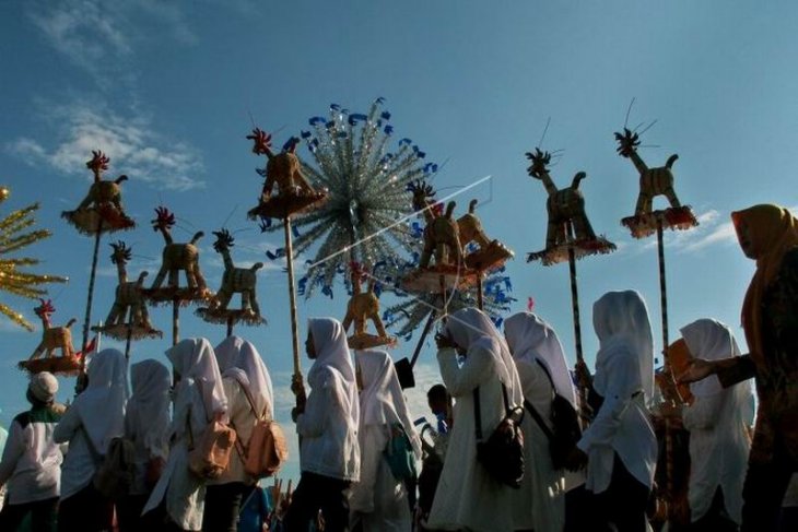 Karnaval budaya dugder