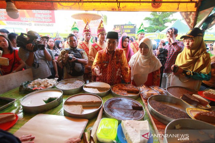 Walikota Banjarmasin Tinjau Pasar Ramadhan