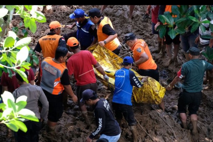 2 tewas akibat jembatan jebol di Tabanan