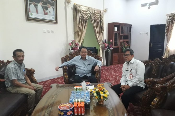 Jauhar Titip Penanangan Masalah Pemerintahan Desa ke Asisten Kesra Sekkab Paser