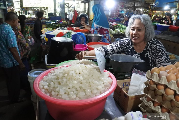 Permintaan Kolang-kaling meningkat