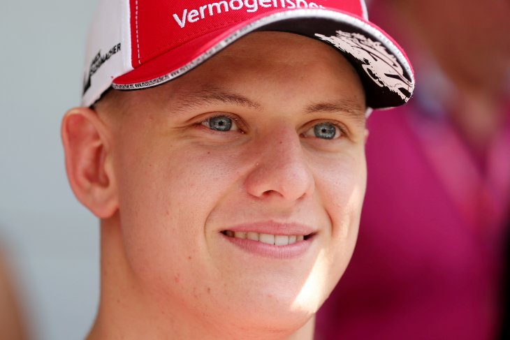 Dua Schumacher akan turun pada Grand Prix Rusia