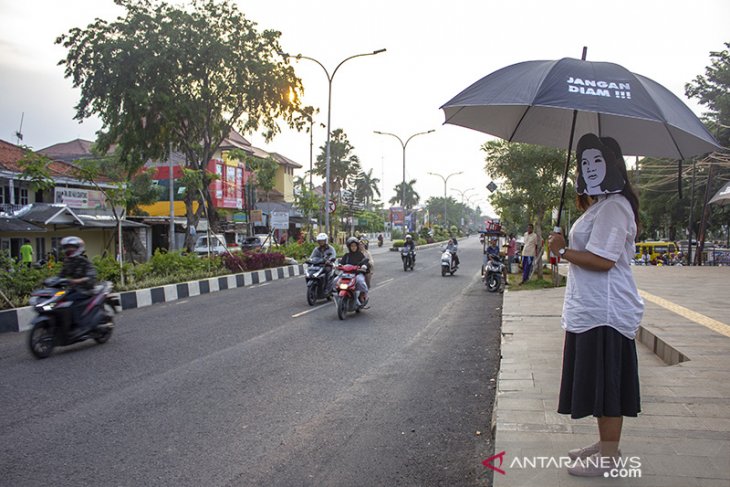 Aksi mengenang kematian Marsinah 