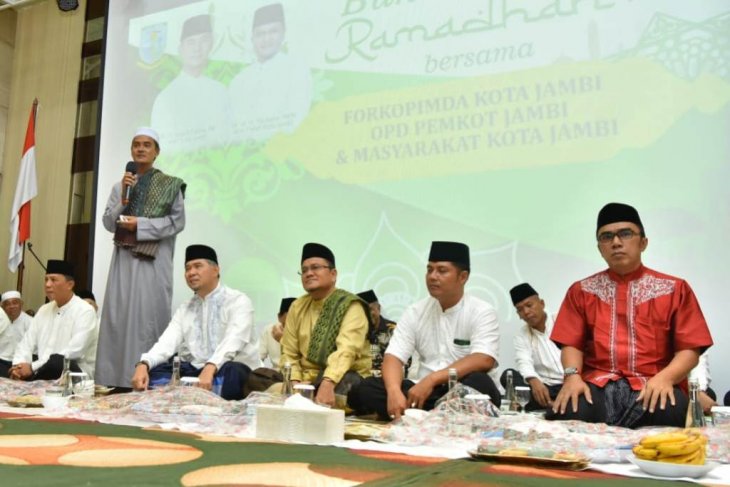 Buka bersama Forkopimda Kota Jambi