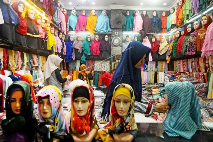 Penjualan jilbab meningkat