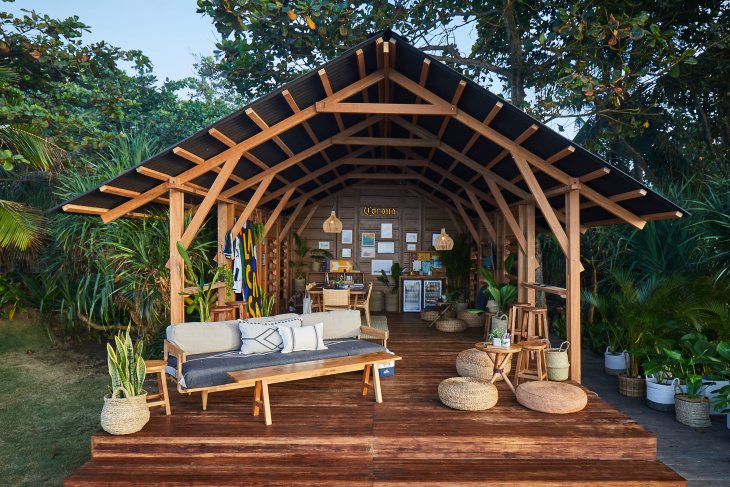 Corona and Parley for the Oceans partner with Stephanie Gilmore, Gabriel Medina and artists to support the ban of single-use plastic in Bali and provide households with reusable alternatives
