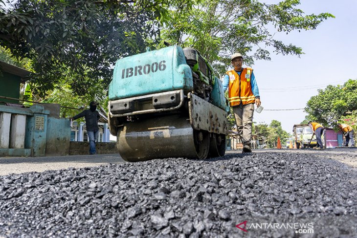 Perbaikan jalan alternatif Pantura 