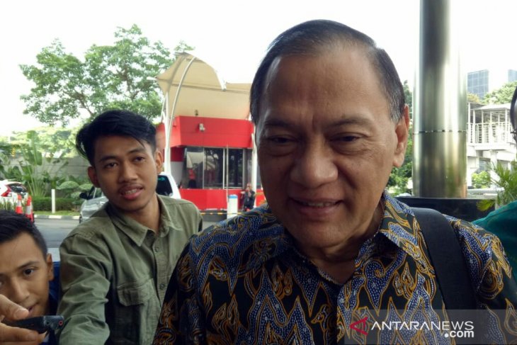 Agus Martowardojo undergoes KPK examination as witness in e-ID case