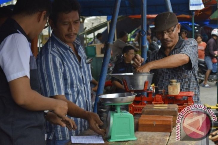 Disperindagkop Rejang Lebong beli alat untuk tera ulang