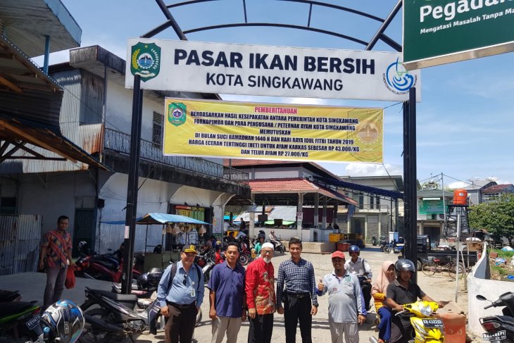 Ini harga eceran tertinggi telur dan ayam di Singkawang