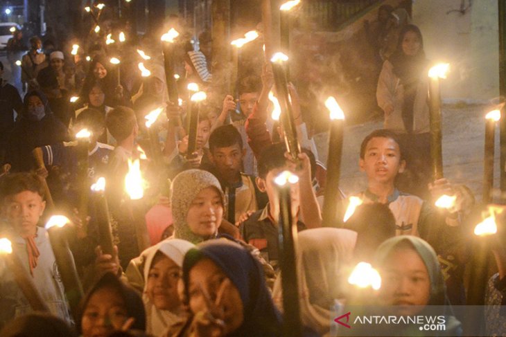 Pawai obor malam Nuzulul Quran 