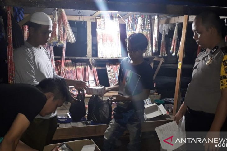 Ciptakan situasi aman, Polres Bangka Barat giatkan razia petasan