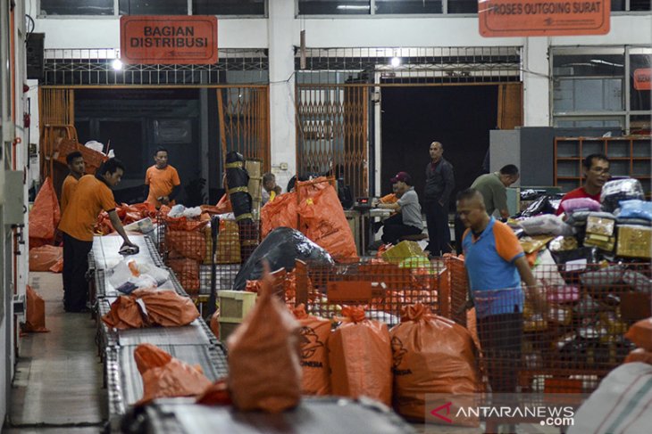 Pengiriman paket jelang Lebaran meningkat 