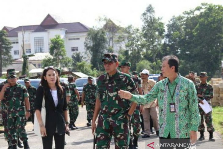 Sekda Babel tinjau pembangunan gedung Makorem 046/Gaya
