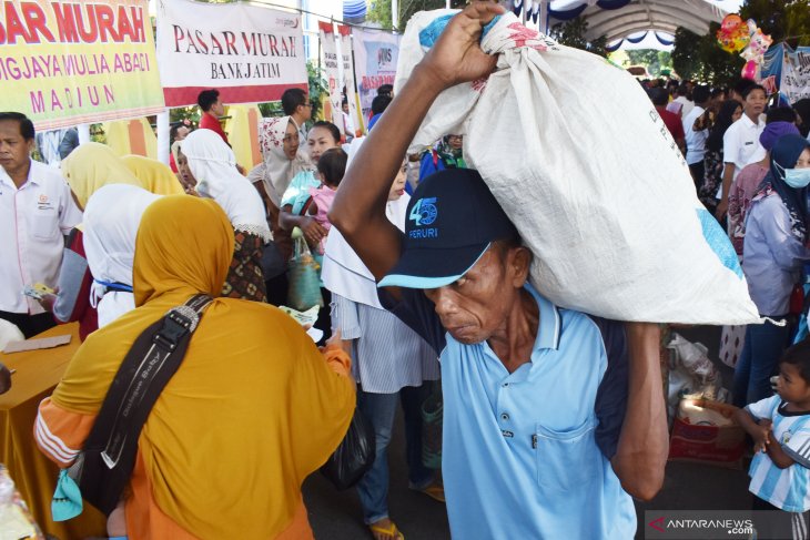 Pasar murah jelang Idul Fitri