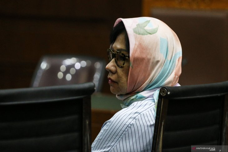 Mantan Dirut Pertamina, Karen Agustiawan hadapi vonis hari ini