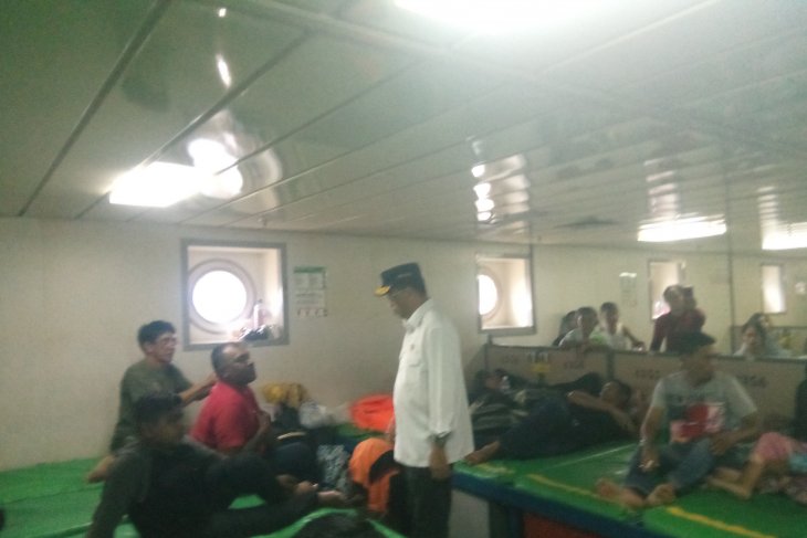 Transportation Minister contemplates on moving Pelni port to Sekupang