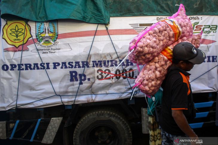 Operasi pasar murah bawang putih