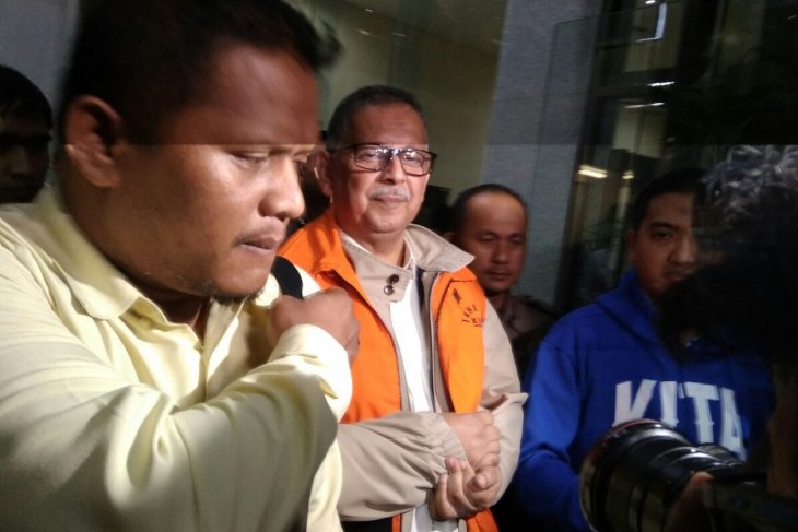 KPK detains Sofyan Basir over bribery in Riau-1 plant case