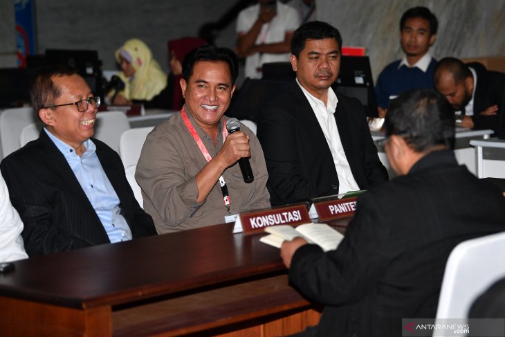 Yusril: