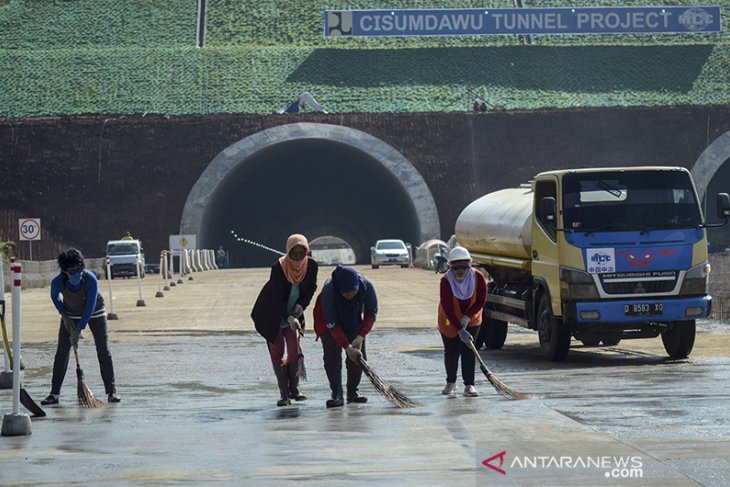 Persiapan jalur fungsional tol Cisumdawu 