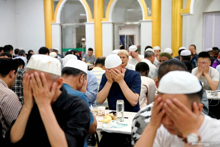 Suasana buka puasa di Shanghai - ANTARA News