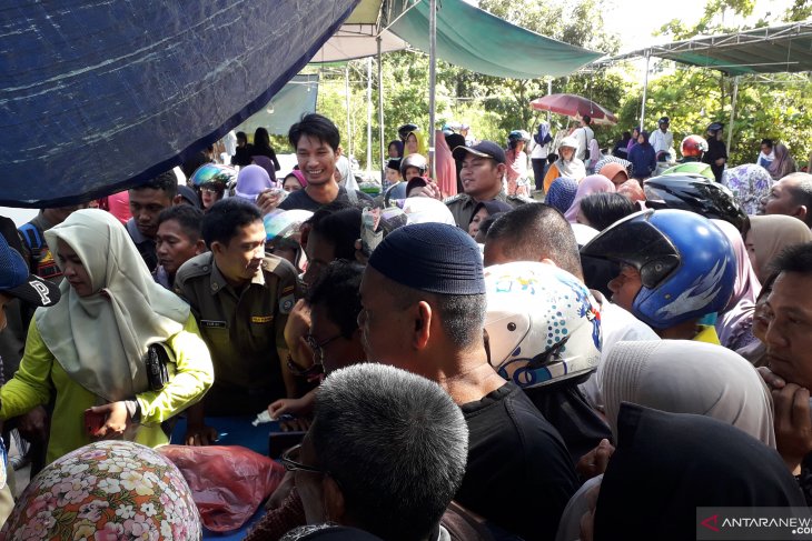 Pemkab Babar-Bulog gelar pasar murah di Muntok