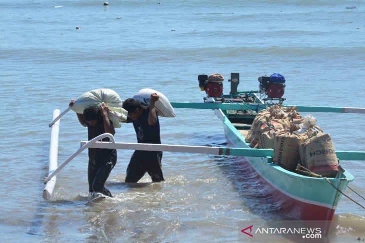 Legislator Gorut harapkan pembangunan jalan tani di Ponelo kepulauan dipercepat