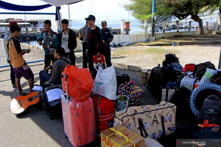 Mudik gratis dengan kapal perintis