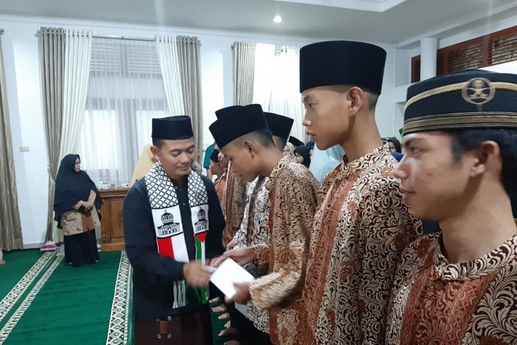 Bupati Bangka ingatkan masyarakat segera bayar zakat fitrah
