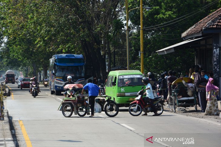 Terminal bayangan penyebab kemacetan