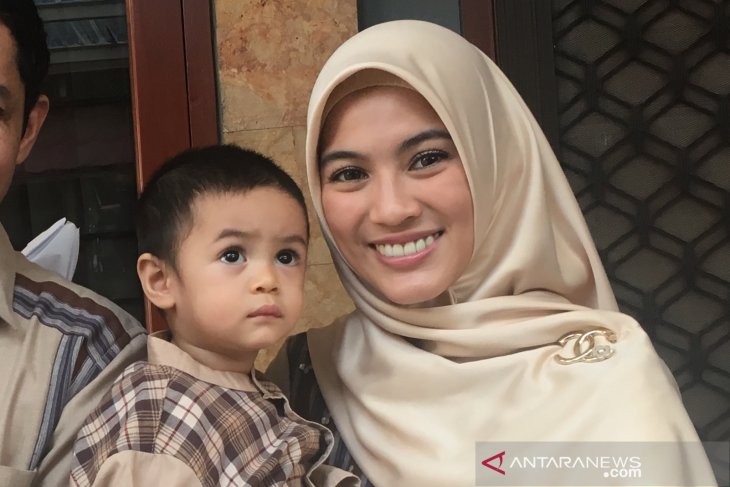 THR pertama Alyssa Soebandono masih disimpan