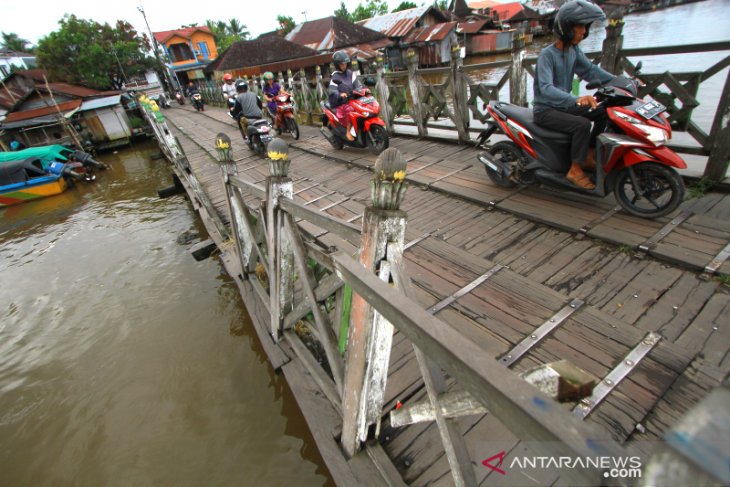 Kondisi Jembatan Ulin Kuin Memprihatinkan