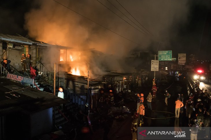 Kebakaran pasar Ujungberung Bandung 