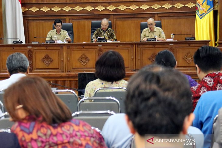 Pemprov Bali lakukan uji publik rumusan Pergub Energi Bersih