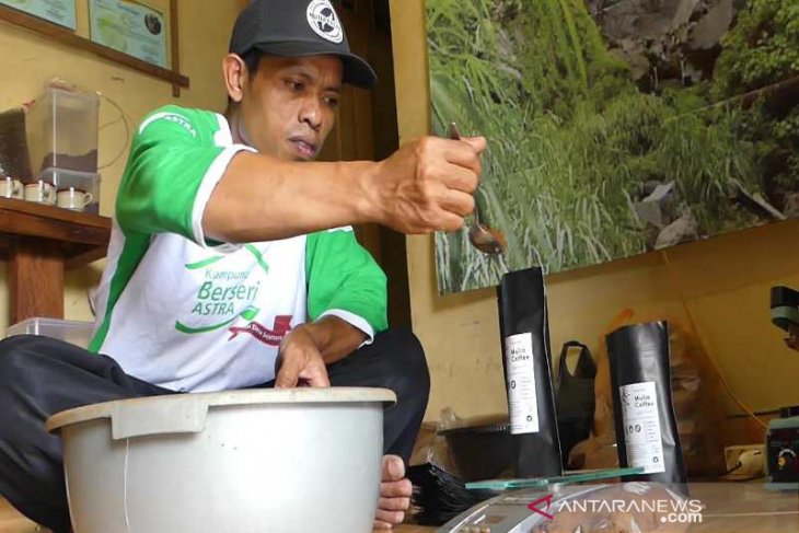 Pedagang kopi Pagaralam sukses berkat PT Timah Tbk