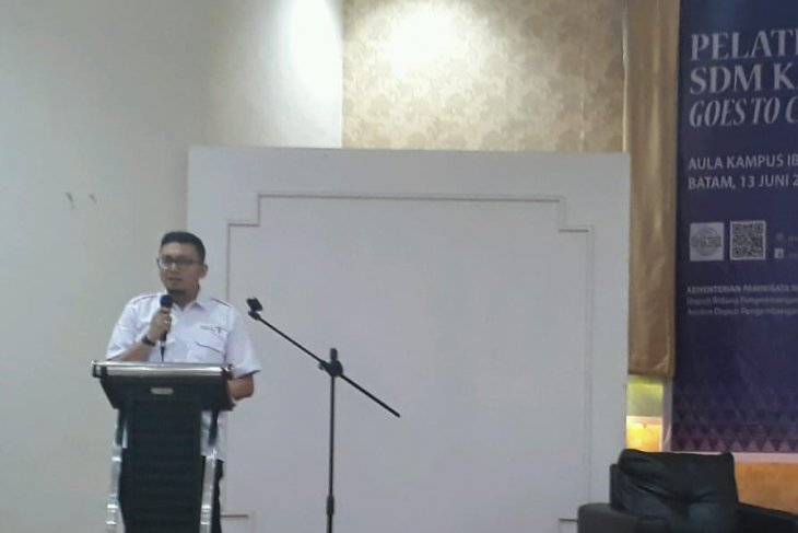 Kemenpar ajak mahasiswa Batam tekuni usaha pariwisata