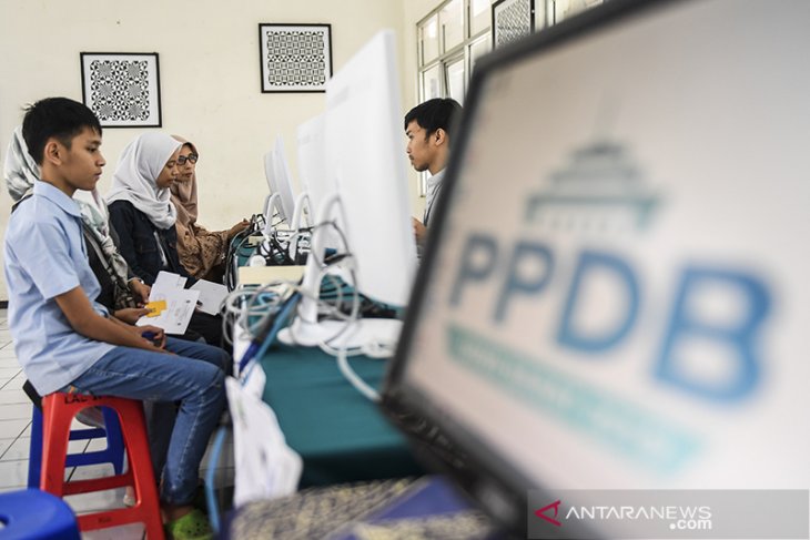 Simulasi pendaftaran penerimaan peserta didik baru 