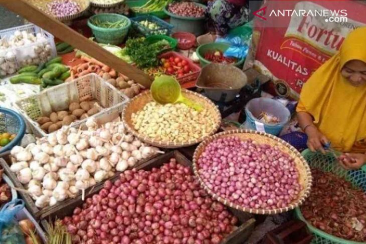 Stabilkan harga, Disperindag Bekasi sidak pasar usai Lebaran