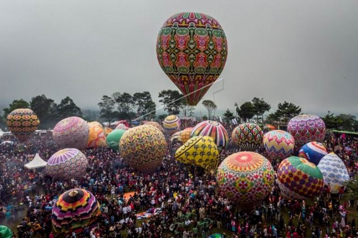 Festival balon tradisional