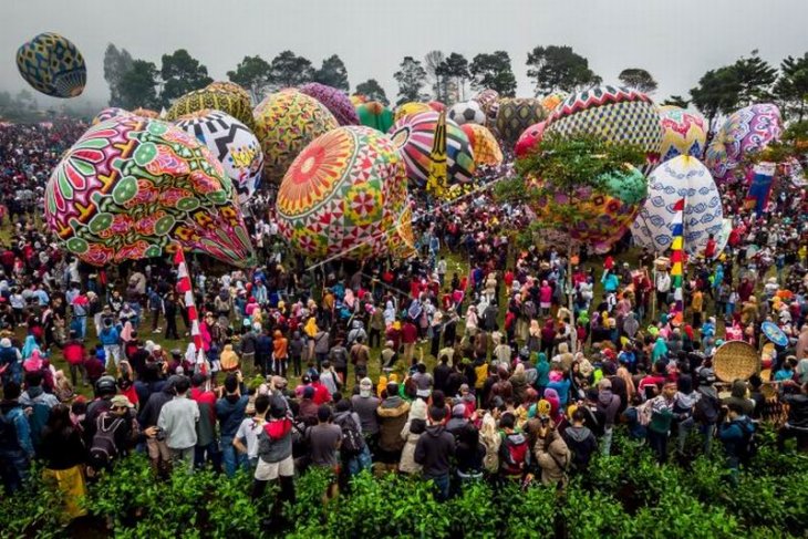 Festival balon tradisional