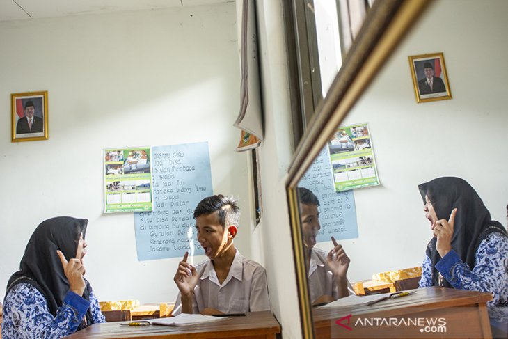 Hari pertama sekolah pasca Lebaran 