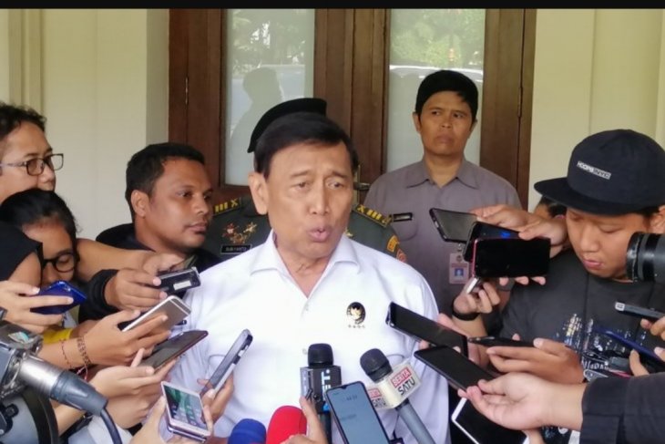 Menko Polhukam Wiranto pastikan aksi massa di MK bukan dari Prabowo