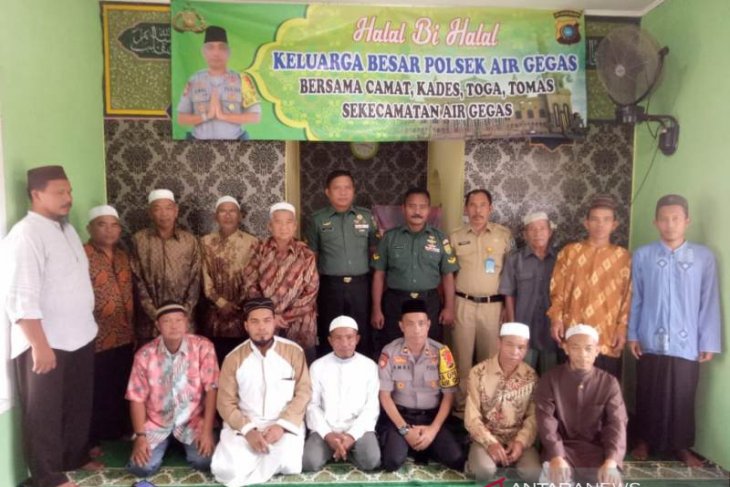 Polsek Air Gegas gelar Halal bi halal bersama Tripika