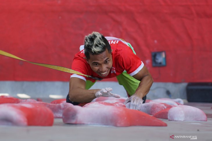 Empat atlet Indonesia ke final Kejuaraan Dunia Panjat Tebing
