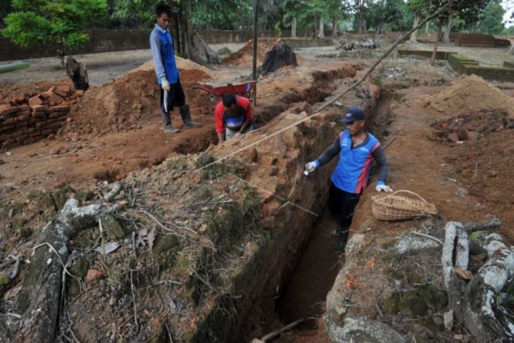 Pemugaran Candi Kedaton di Muarojambi