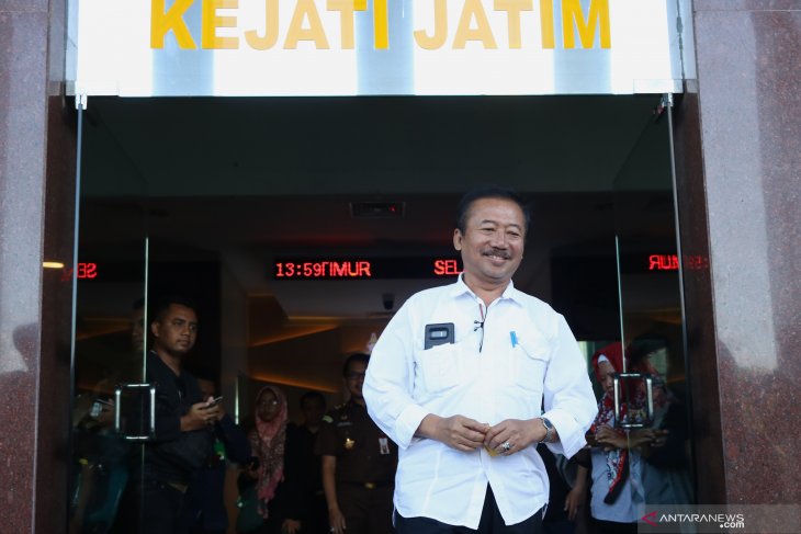Pemeriksaan Mantan Wali Kota Surabaya